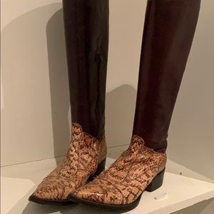 Snake skin Cowboy boots